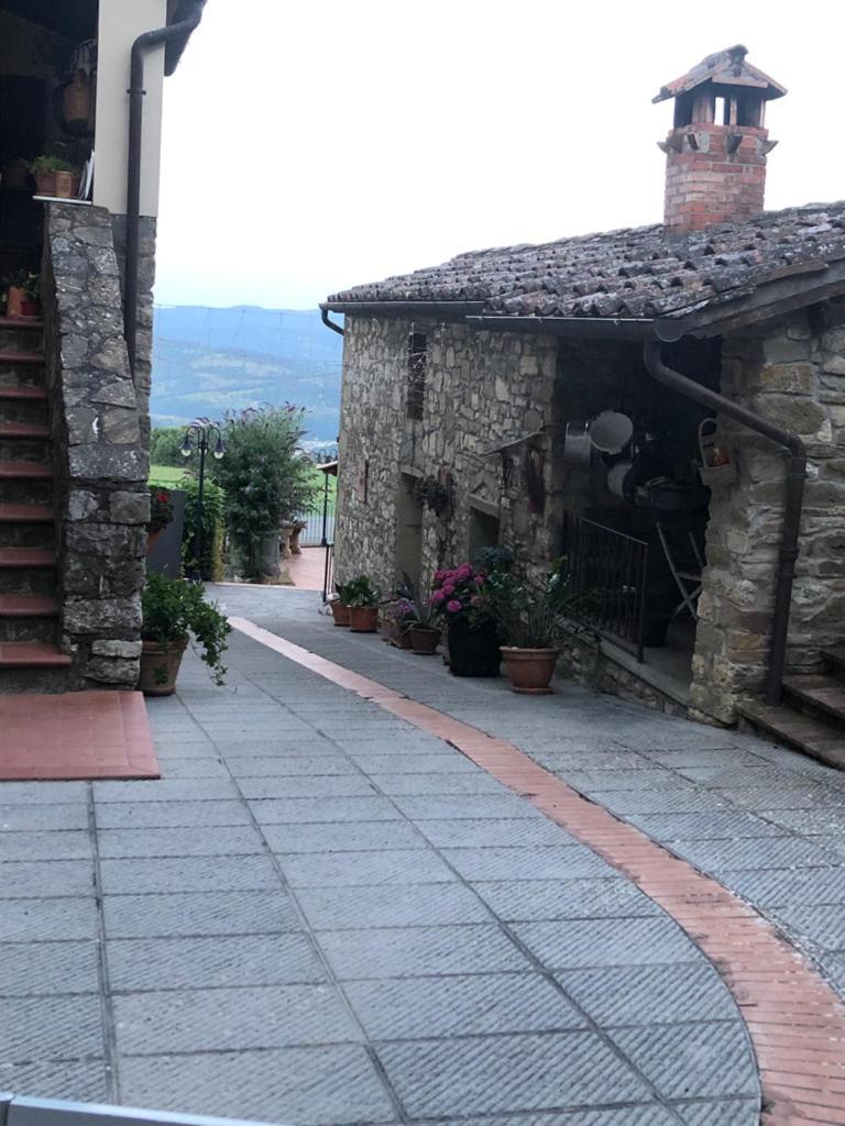 Il Borghetto Di Carra Apartment Talla Екстериор снимка