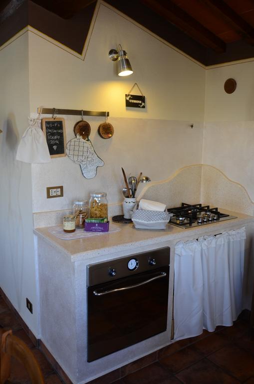 Il Borghetto Di Carra Apartment Talla Екстериор снимка