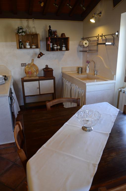 Il Borghetto Di Carra Apartment Talla Екстериор снимка