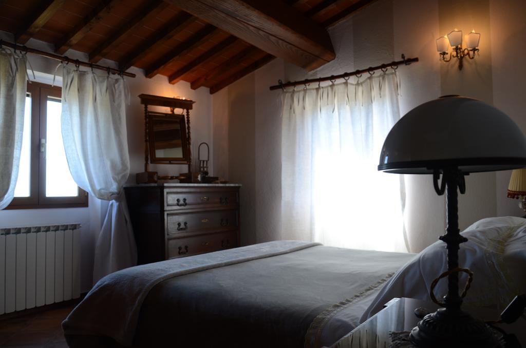 Il Borghetto Di Carra Apartment Talla Екстериор снимка