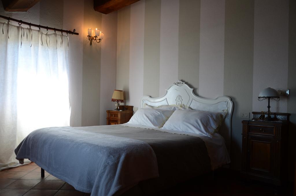 Il Borghetto Di Carra Apartment Talla Екстериор снимка