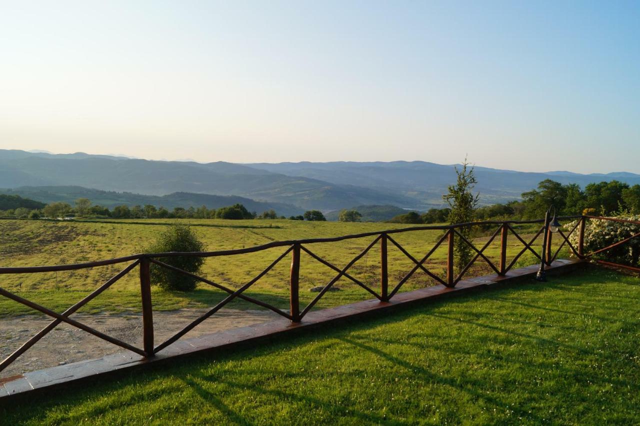 Il Borghetto Di Carra Apartment Talla Екстериор снимка