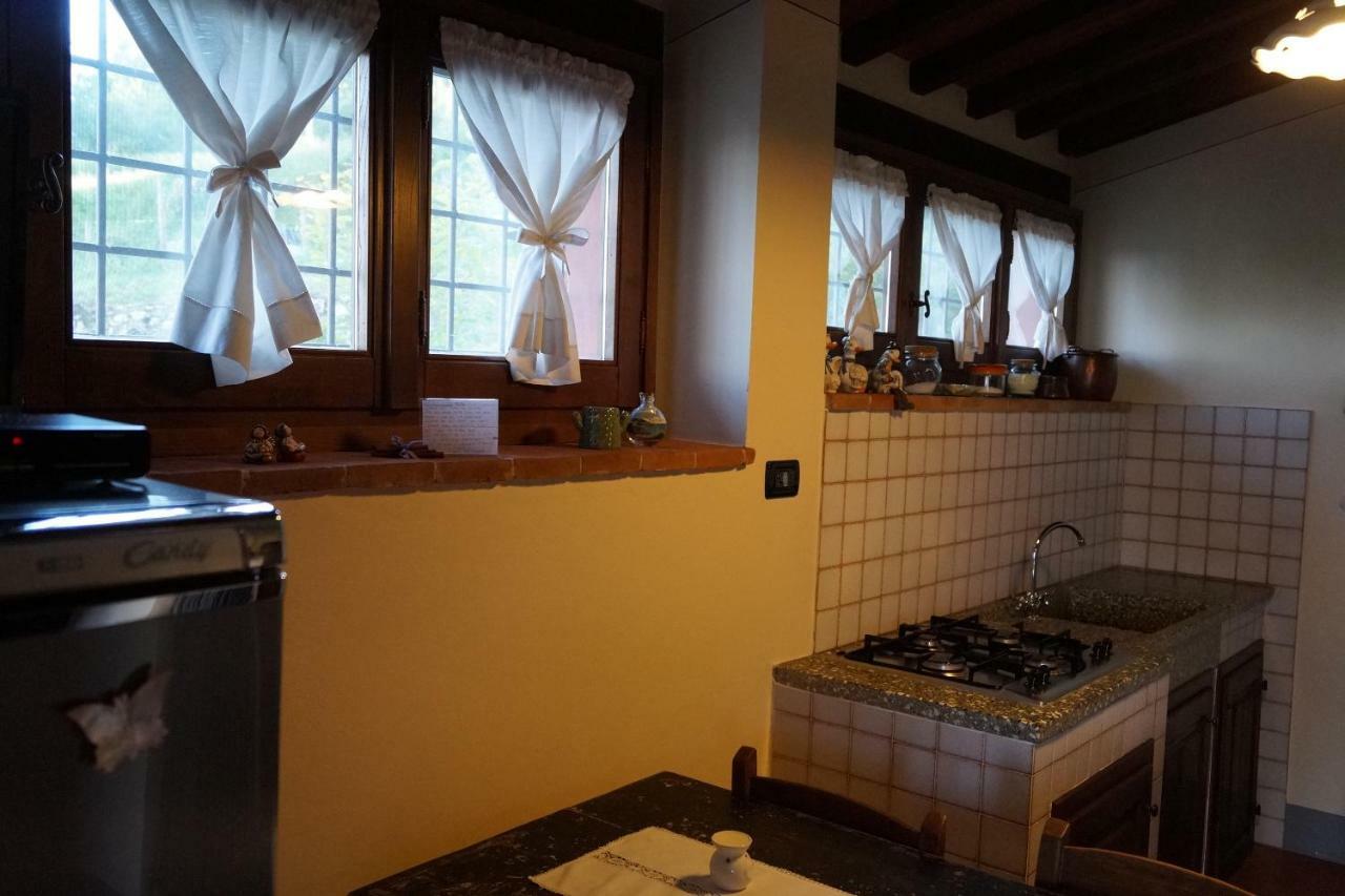 Il Borghetto Di Carra Apartment Talla Екстериор снимка